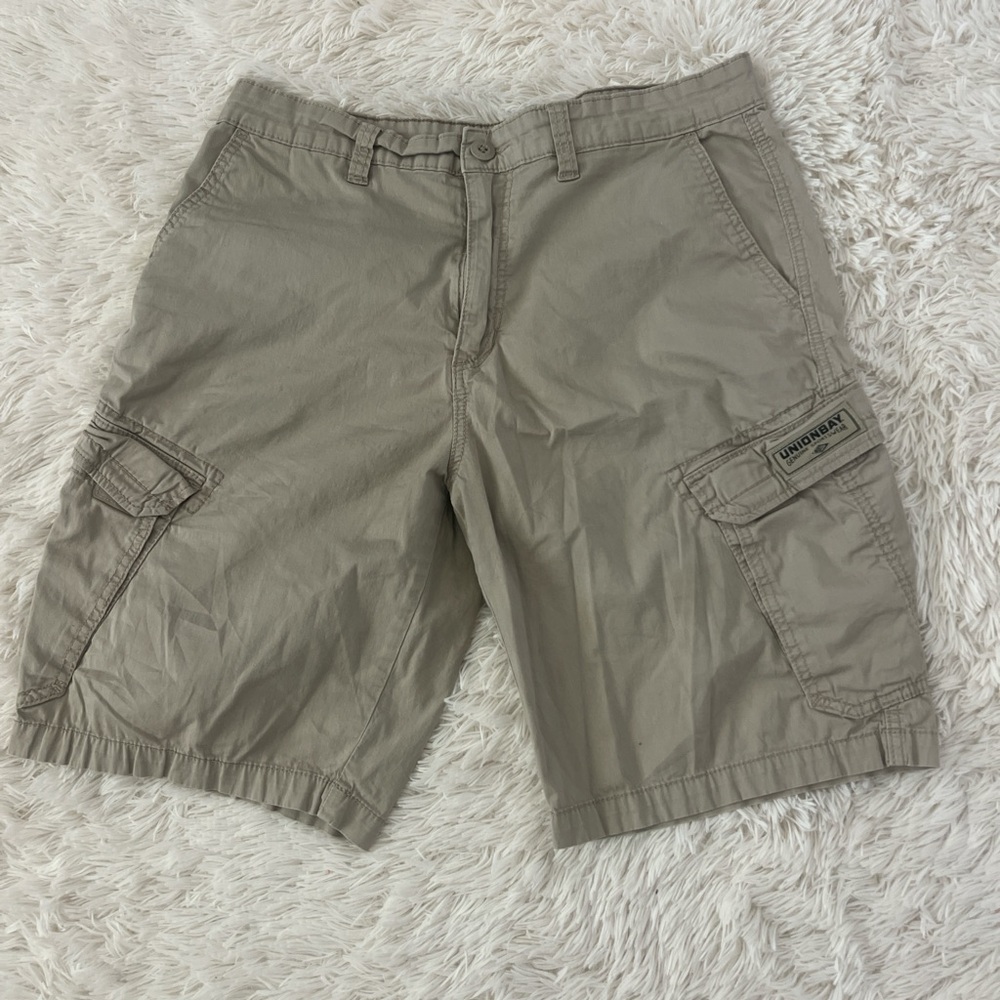 UNIONBAY Tan Cargo Shorts Relaxed Fit Durable